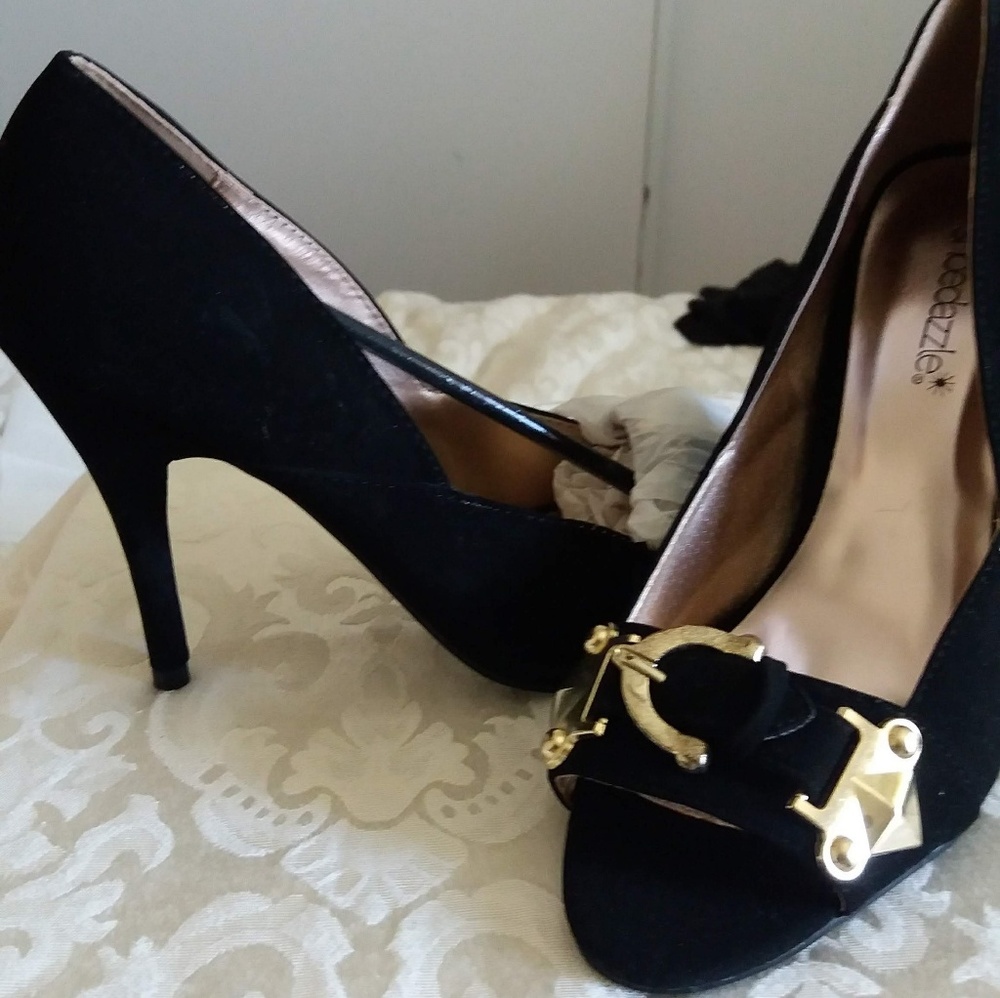Black velvet heels